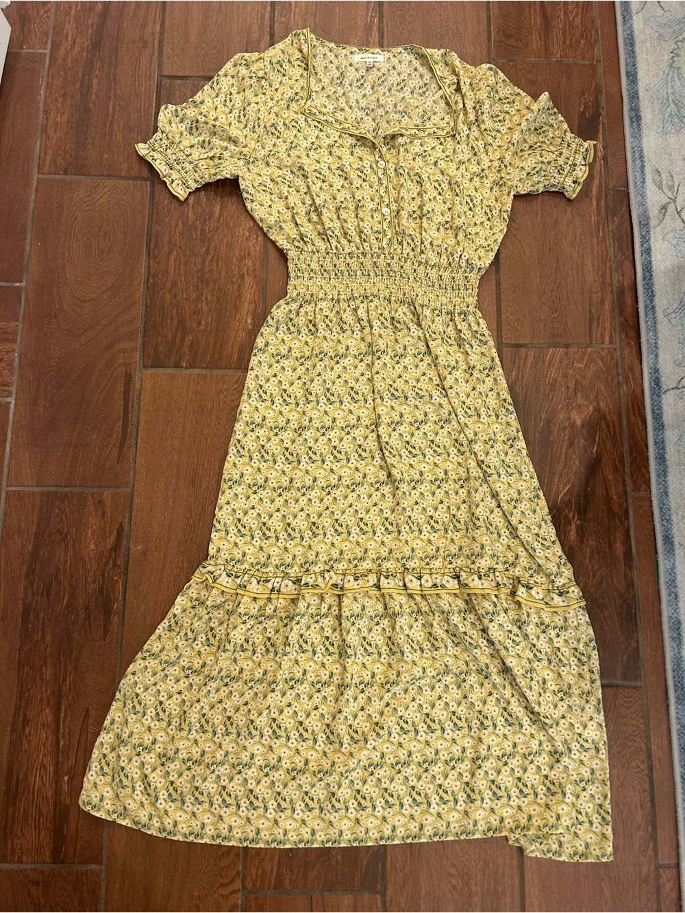 Max studio size M yellow floral maxi dress